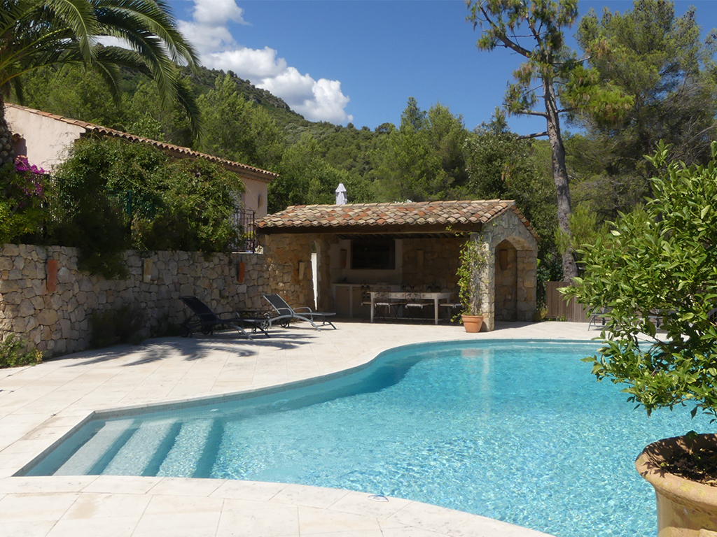Piscine-poolhouse-1